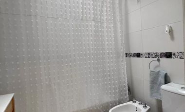 Dúplex en venta - 3 Dormitorios 3 Baños - Cochera - 320Mts2 - Ituzaingó