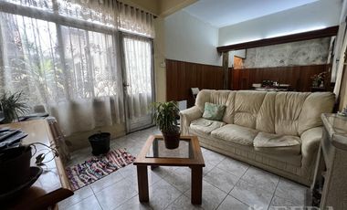 Venta de Casa 4 ambientes con cochera en Wilde