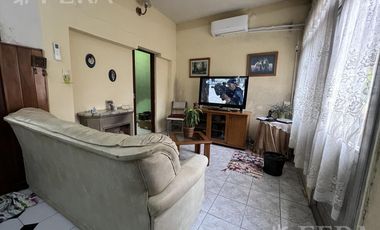 Venta de Casa 4 ambientes con cochera en Wilde