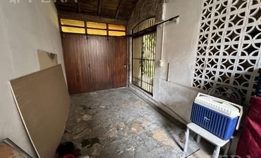 Venta de Casa 4 ambientes con cochera en Wilde