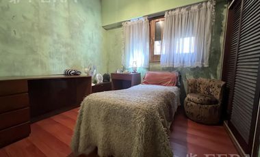 Venta de Casa 4 ambientes con cochera en Wilde