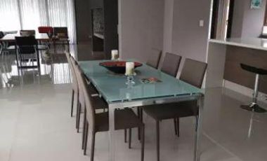 Casa venta - 4 dormitorios 4 baños - 600mts2 totales - Abril Club De Campo
