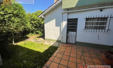Casa 4 ambientes en venta en Castelar Norte