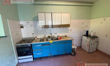 Casa 4 ambientes en venta en Castelar Norte