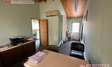 Casa 4 ambientes en venta en Castelar Norte