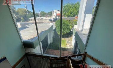 Casa 4 ambientes en venta en Castelar Norte