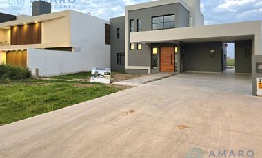 VENTA · CASA · MODERNA · 3 DORMITORIOS · FINANCIACIÓN · PISCINA · DON MATEO