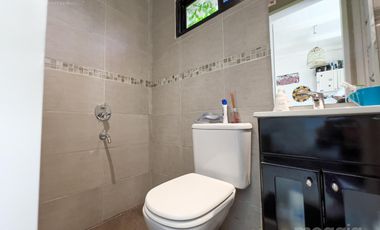 Impecable Casa en Venta en Plumerillos al 1500 en Boulogne con 3 Dormitorios, Pileta y Parrilla