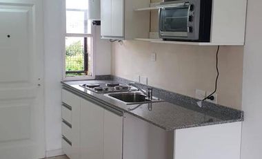 Impecable Casa en Venta en Plumerillos al 1500 en Boulogne con 3 Dormitorios, Pileta y Parrilla