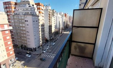 Departamento en venta - 3 Dormitorios 2 Baños - Cochera - 72Mts2 - Mar del Plata