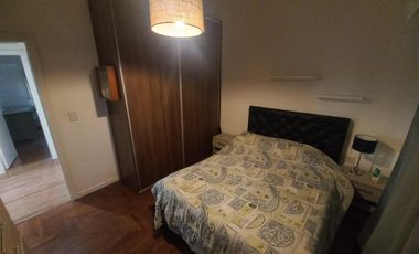 Casa con deposito o taller en centro de Lavallol