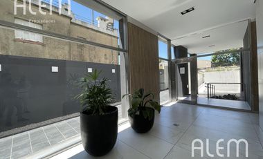 Departamento dos ambientes  en venta - Lomas de Zamora Este