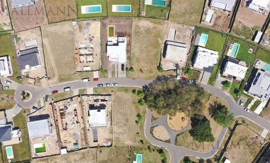 Lote de 1.050m2 a La Laguna Pilará, B° La Calesa | Mallmann propiedades