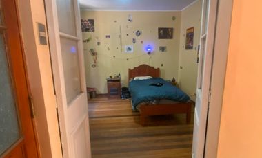 ¡Imperdible Venta! Casa de 4 Dormitorios en Santiago.