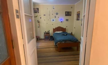 ¡Imperdible Venta! Casa de 4 Dormitorios en Santiago.