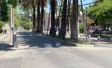 ¡Imperdible Venta! Casa de 4 Dormitorios en Santiago.