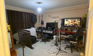 ¡Imperdible Venta! Casa de 4 Dormitorios en Santiago.