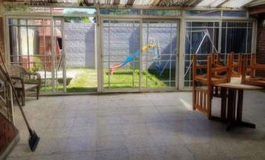 Casa en venta - 4 dormitorios 4 baños  - Cochera - Quilmes Oeste