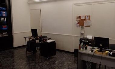 Venta de oficina en zona Microcentro