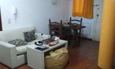 Excelente casa sobre lote propio en el centro de Wilde