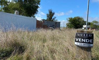 Lote en Santa Clara del Mar con mejoras. U$S 16.000