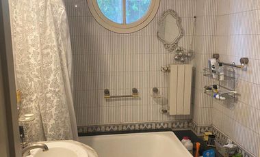Casa en venta - Lomas de Zamora (Intendente Távano 337)