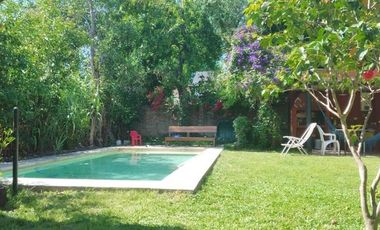 CASA EN VENTA ADROGUE