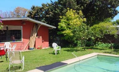 CASA EN VENTA ADROGUE