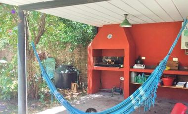 CASA EN VENTA ADROGUE