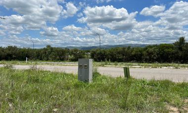 Tres Gracias - Lote de 483 m2 - Frente a la Plaza