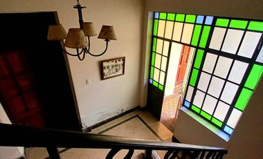 Se vende casa ideal para modernizar