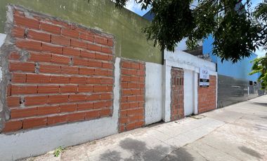 VENDO TERRENO IDEAL PARA GALPON O LOCAL COMERCIAL - BARRIO LAS AVENIDAS