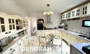 Casa en Venta 5 ambientes con Espejo de Agua una Planta - El Cantón