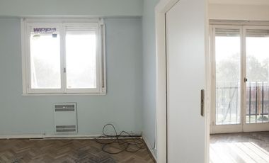 Departamento con vista al parque Thays y cochera