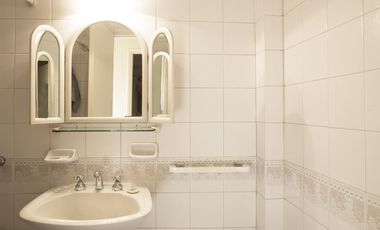 Departamento con vista al parque Thays y cochera