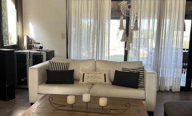 Casa en  venta Al Golf San Isidro Labrador