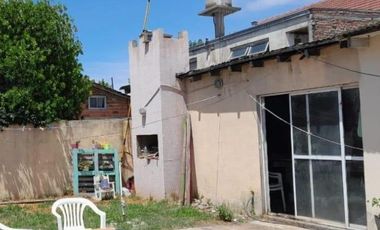 Casa en venta - 2 Dormitorios 1 Baño - 233Mts2 - Mar del Plata