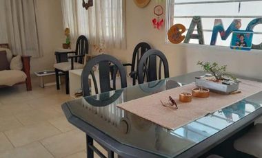 Casa en venta - 2 Dormitorios 1 Baño - 233Mts2 - Mar del Plata