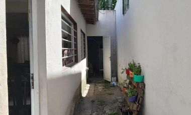 Casa en venta - 2 Dormitorios 1 Baño - 233Mts2 - Mar del Plata