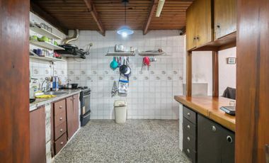 Casa 2 dormitorios- 2 baños-garage en venta en Ringuelet, La Plata