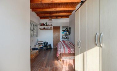 Casa 2 dormitorios- 2 baños-garage en venta en Ringuelet, La Plata