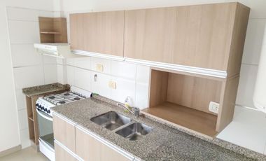 Venta Departamento Lanús Oeste al Frente 2 ambientes con Toilette