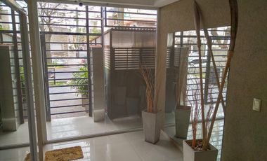 Venta Departamento Lanús Oeste al Frente 2 ambientes con Toilette