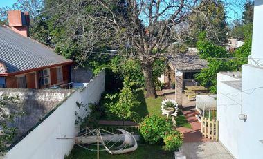 Casa en venta - 3 Dormitorios 2 Baños - Cochera - 289Mts2 - Florencio Varela