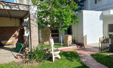 Casa en venta - 3 Dormitorios 2 Baños - Cochera - 289Mts2 - Florencio Varela