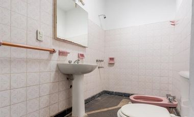 VENTA / Permuta- Casa - 2 dormitorios con local- Capitán Bermúdez, San Lorenzo