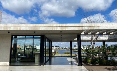 ACEPTA FINANCIACION!! Casa en Venta en Carpinchos - Nordelta