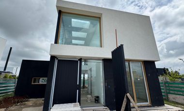 ACEPTA FINANCIACION!! Casa en Venta en Carpinchos - Nordelta