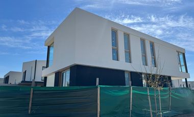 ACEPTA FINANCIACION!! Casa en Venta en Carpinchos - Nordelta