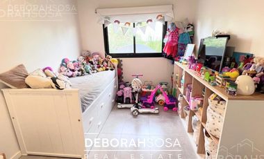Casa de estilo moderno en Venta al agua! 4 ambientes al agua con pileta - El Cantón- Escobar